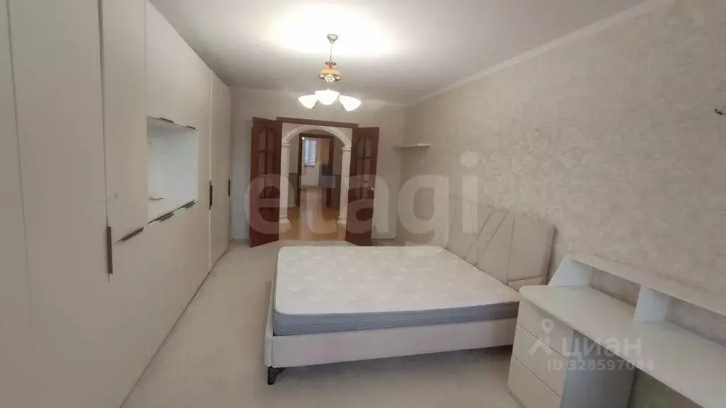 4-к кв. Тюменская область, Тюмень Восточный мкр, проезд Майский, 1 ... - Фото 1