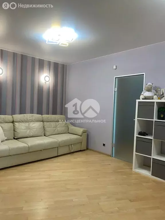 2-комнатная квартира: Новосибирск, улица В. Высоцкого, 43 (63 м) - Фото 1