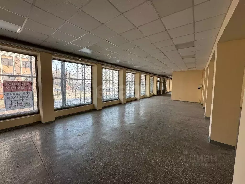 Помещение свободного назначения в Курганская область, Курган ул. ... - Фото 2