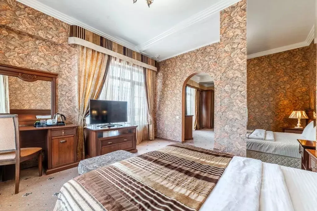 Комната Краснодарский край, Сочи Центральный мкр, ул. Приморская, 4Б - Фото 1