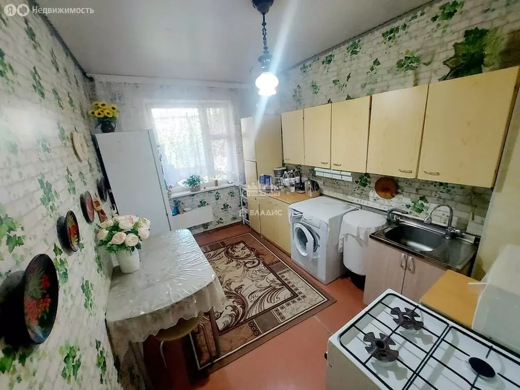 3-комнатная квартира: Керчь, улица Кирова, 103 (72 м) - Фото 2