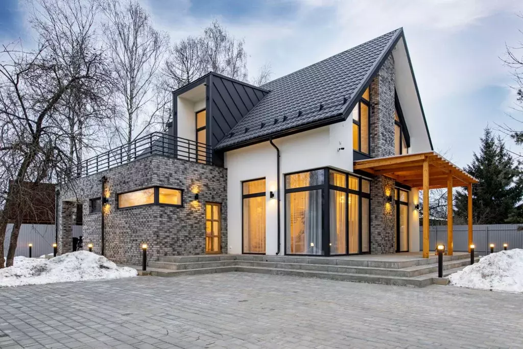 Дом в Московская область, Наро-Фоминский городской округ, д. Сырьево  ... - Фото 1