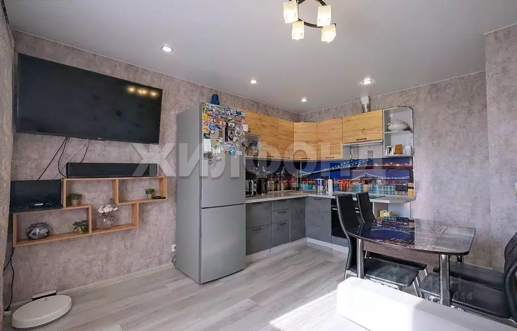 Квартира, 3 комнаты, 41.9 м - Фото 1