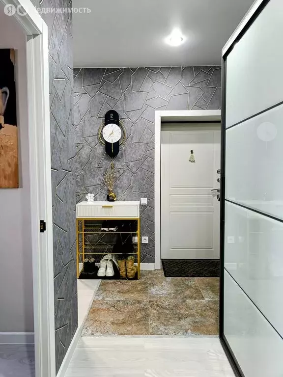 3-комнатная квартира: Иркутский муниципальный округ, рабочий посёлок ... - Фото 1