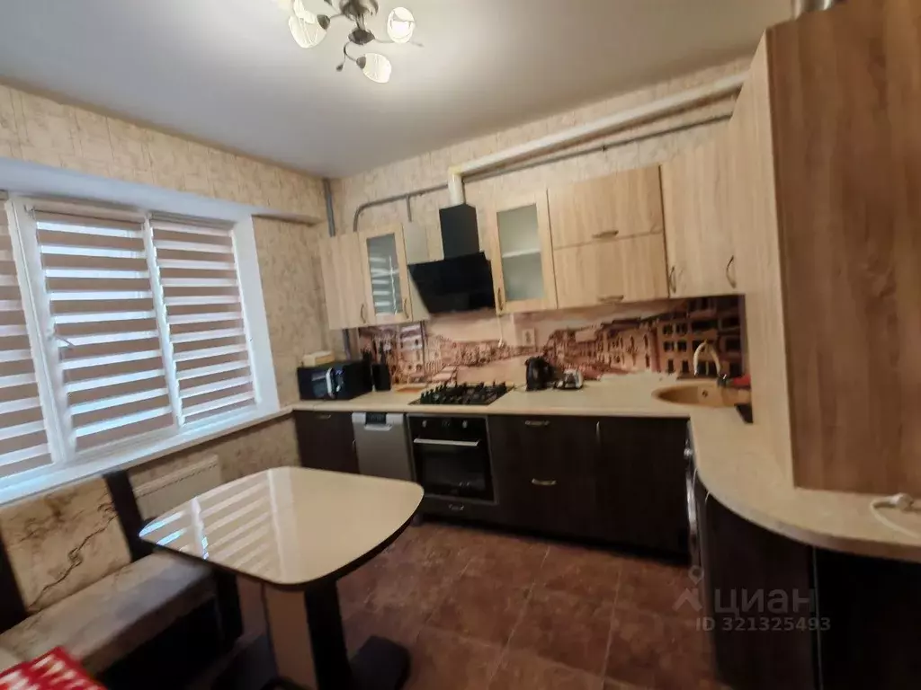 2-к кв. Адыгея, Тахтамукайский район, Яблоновский пгт ул. Гагарина, ... - Фото 1