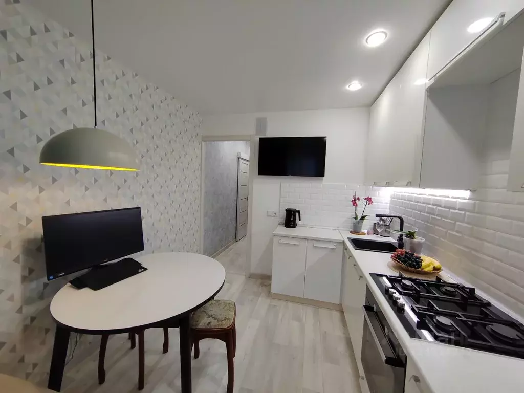 1-к кв. Волгоградская область, Волжский ул. 40 лет Победы, 10 (37.4 м) - Фото 2