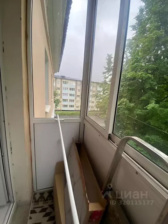 3-к кв. Ленинградская область, Волхов ул. Коммунаров, 33 (77.0 м) - Фото 0