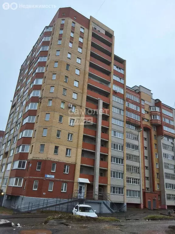 Квартира-студия: Киров, улица Сурикова, 39к2 (35.3 м) - Фото 1
