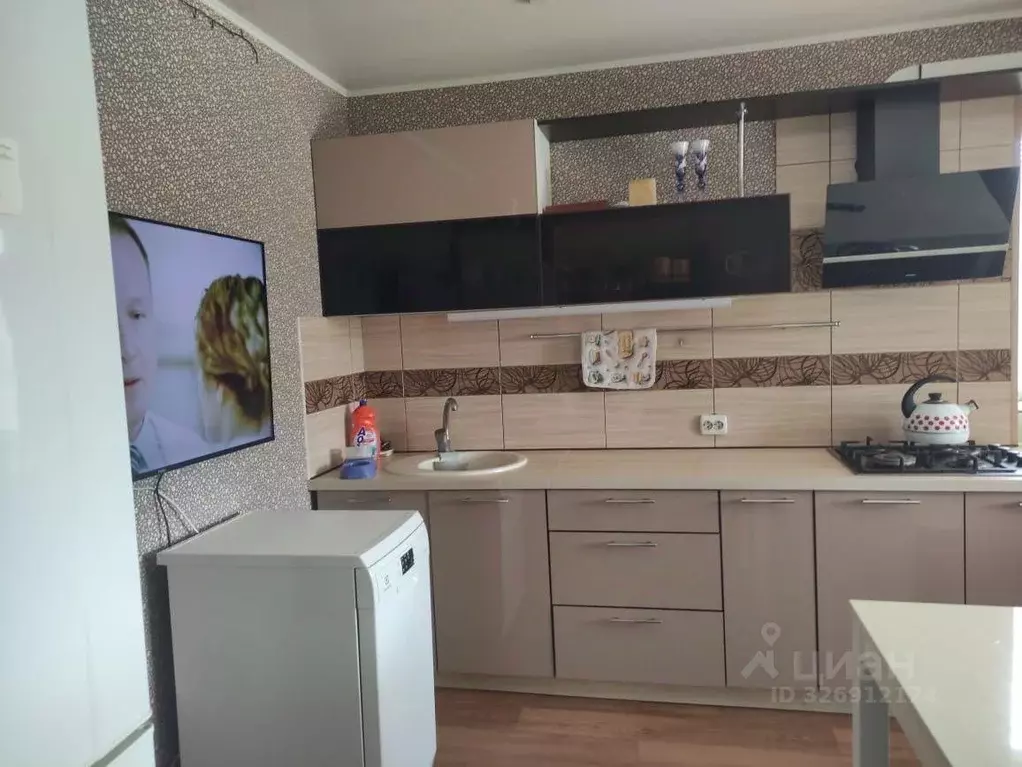 Дом в Оренбургская область, Оренбургский район, Красноуральский ... - Фото 1