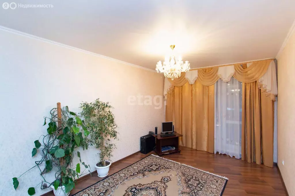 2-комнатная квартира: Тюмень, Одесская улица, 38 (50 м) - Фото 0