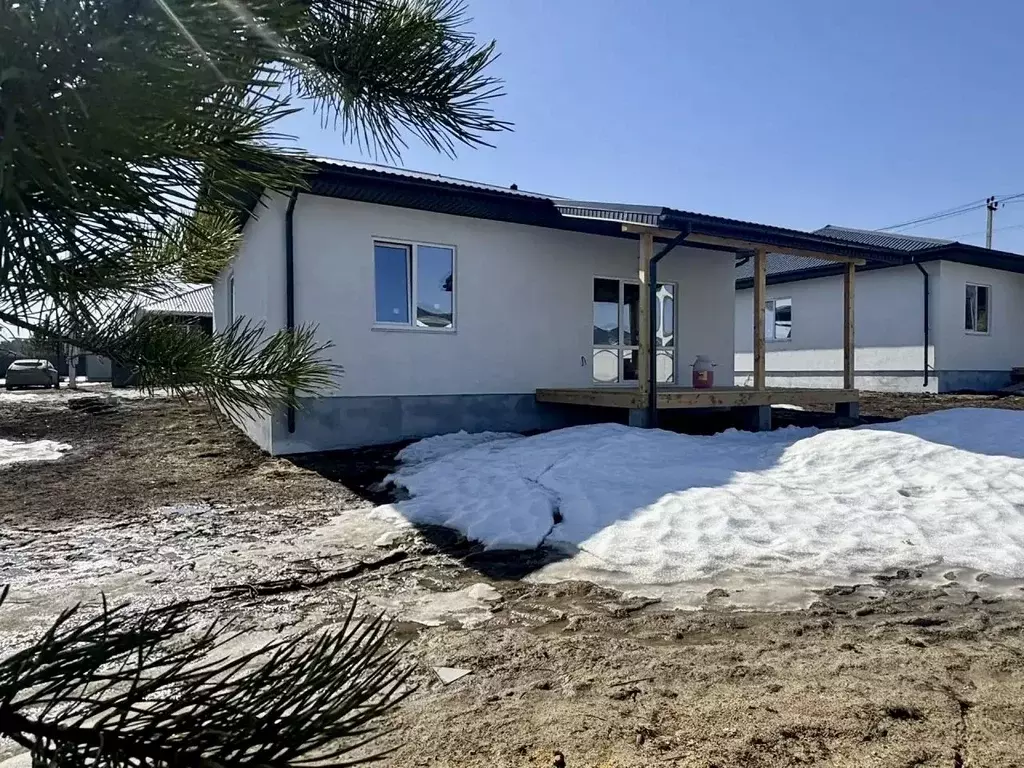 Дом в Свердловская область, Сысертский муниципальный округ, пос. ... - Фото 1