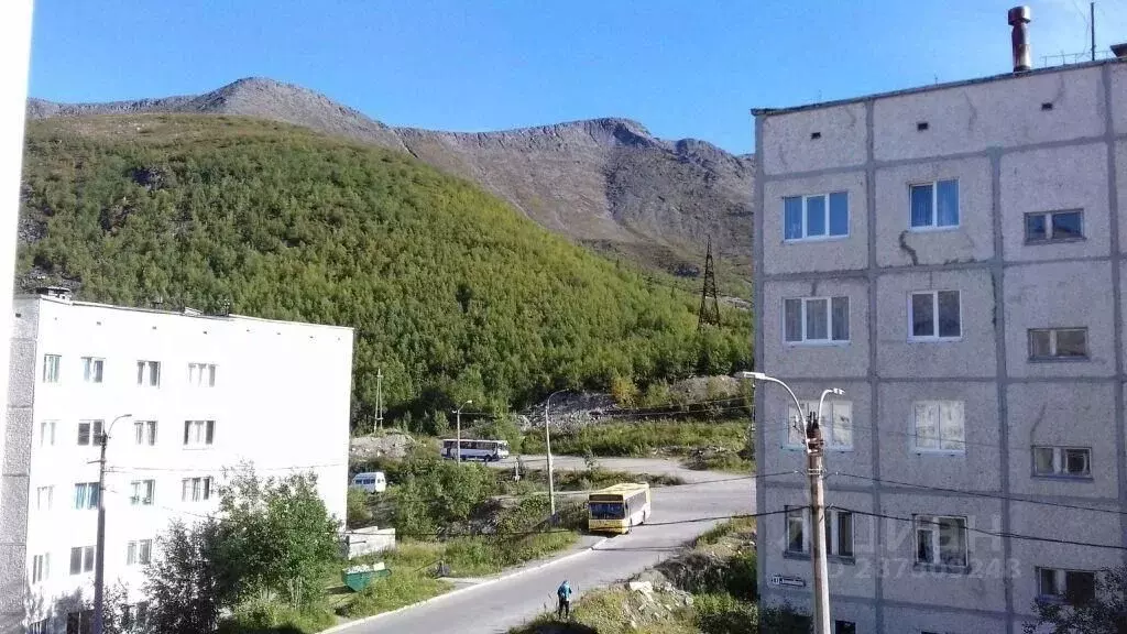 2-к кв. Мурманская область, Кировск Олимпийская ул., 89 (54.0 м) - Фото 0