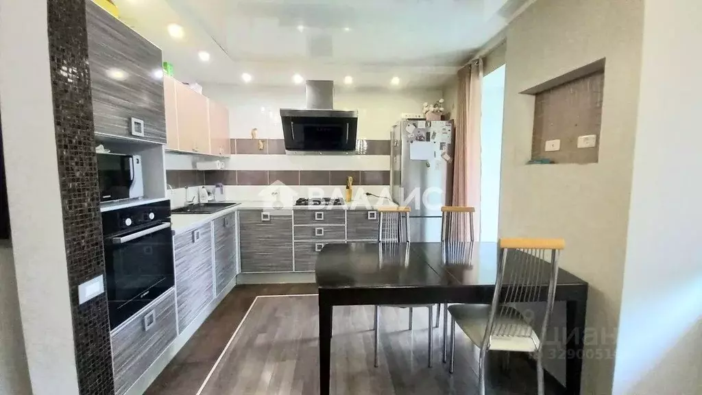 2-к кв. Брянская область, Брянск ул. 8 Марта, 2 (61.3 м) - Фото 1