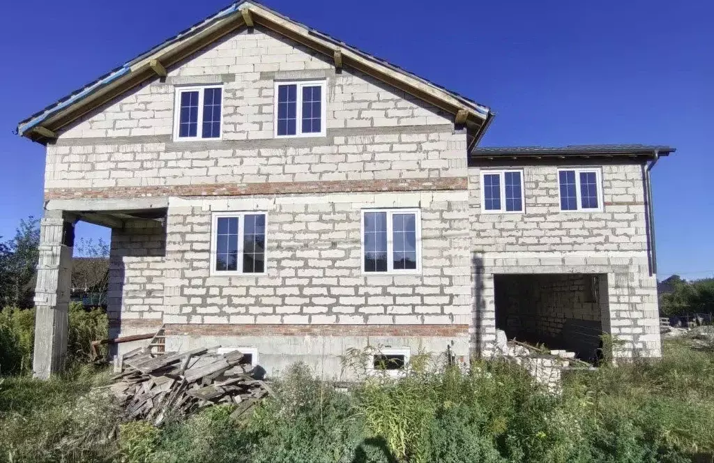 Дом в Калининградская область, Черняховск ул. Кирова, 17 (250 м) - Фото 1