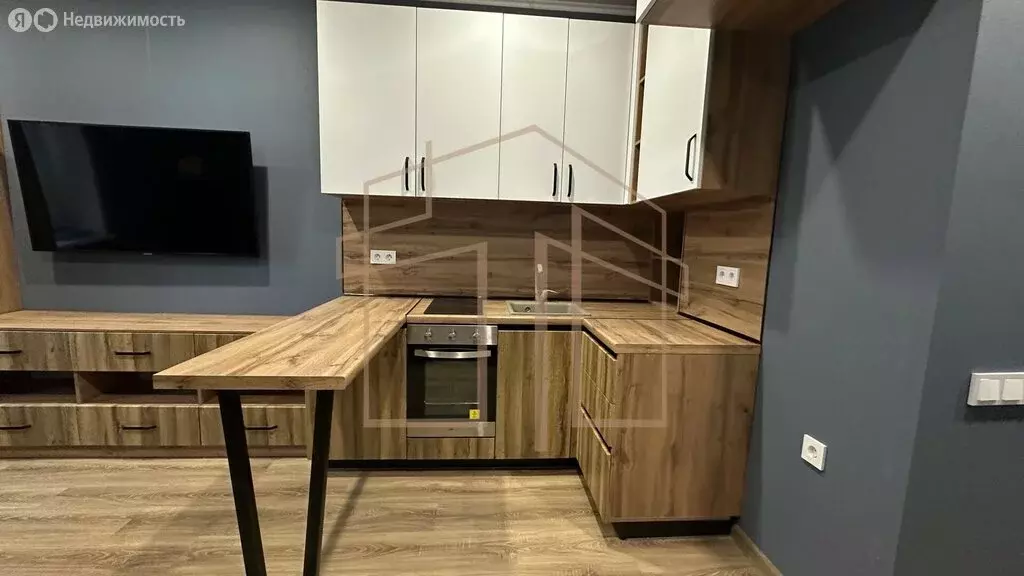 Квартира-студия: Тюмень, улица Мельникайте, 2к10 (21.7 м) - Фото 1