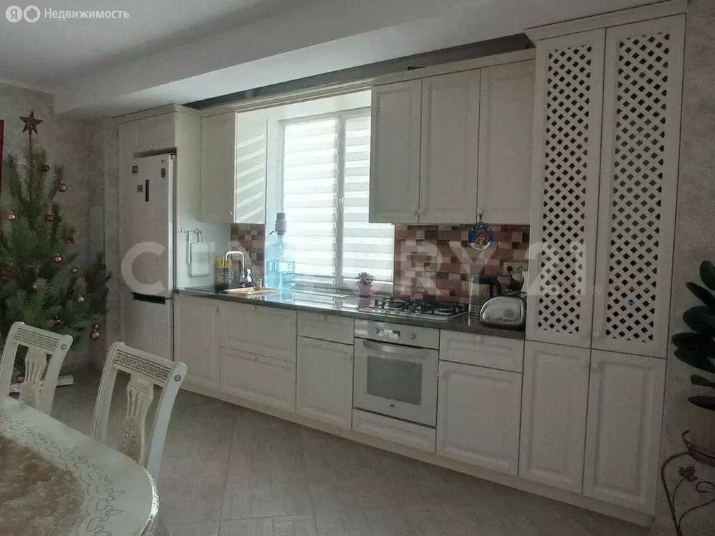 2-комнатная квартира: Евпатория, проспект Ленина, 68к42 (58.3 м) - Фото 1