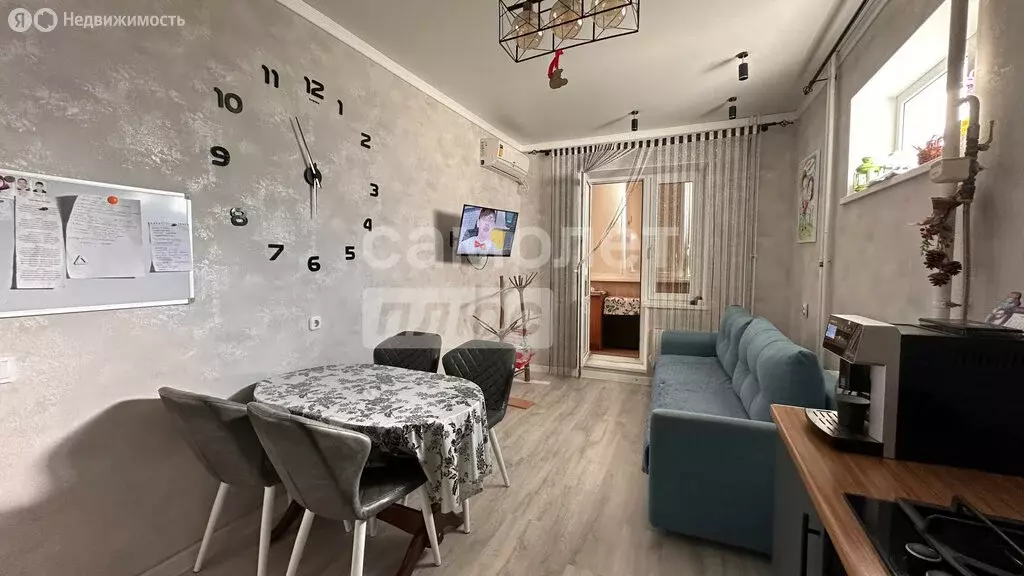 3-комнатная квартира: Астрахань, Белгородская улица, 1к2 (66.6 м) - Фото 1