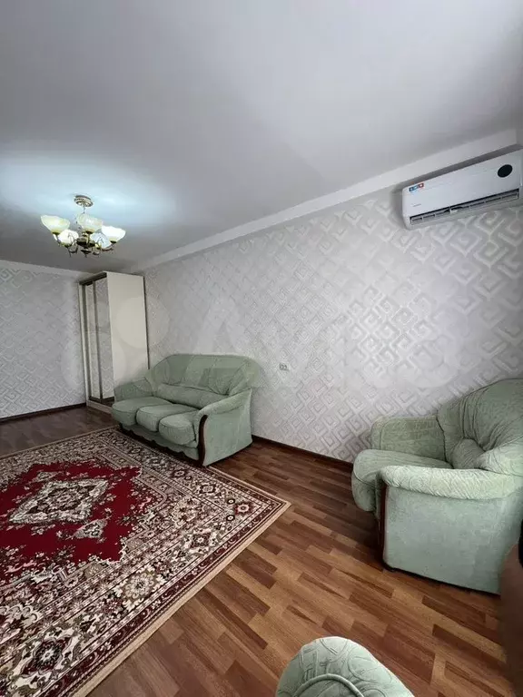 2-к. квартира, 60 м, 5/10 эт. - Фото 0