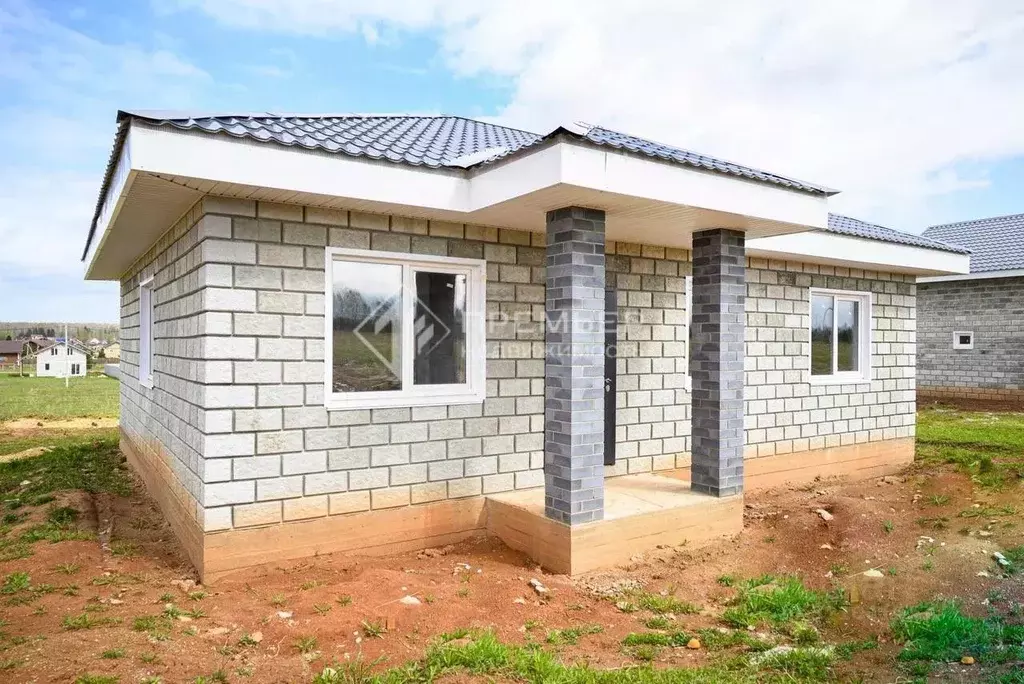 Дом в Кировская область, Слободской район, Шиховское с/пос, д. Шмагины ... - Фото 1