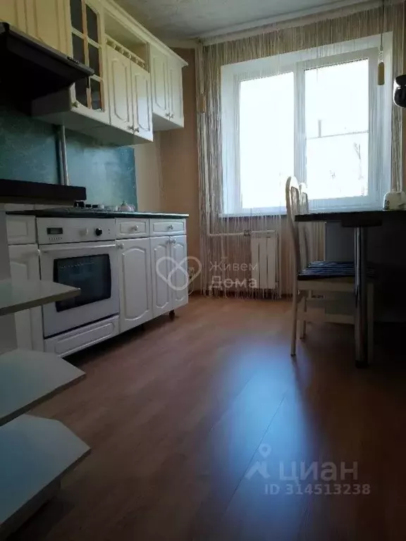3-к кв. Волгоградская область, Волгоград Гражданская ул., 14 (64.6 м) - Фото 1
