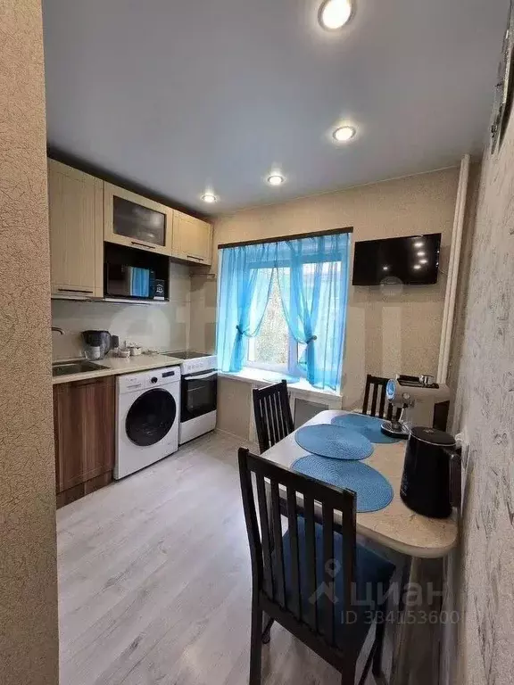 2-к кв. Тюменская область, Тюмень Тульская ул., 2 (43.0 м) - Фото 1