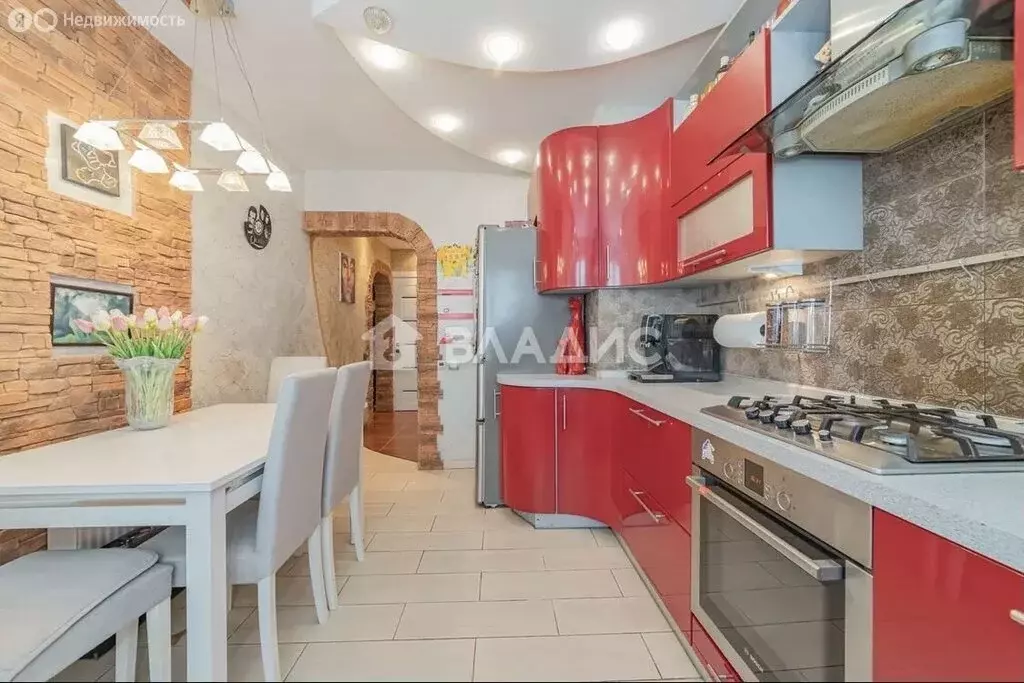 3-комнатная квартира: Калининград, Артиллерийская улица, 48 (85 м) - Фото 0