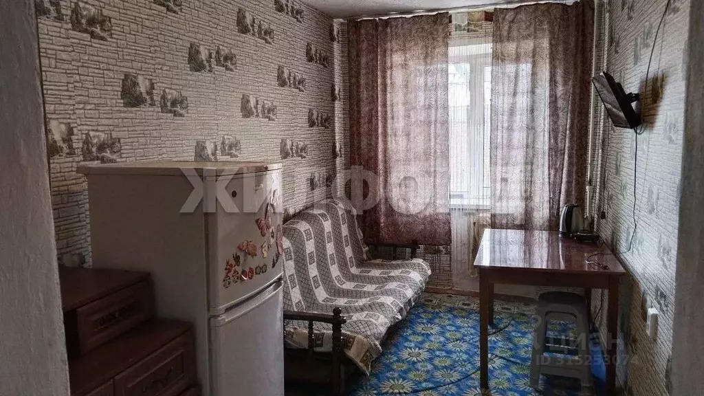 Комната Алтайский край, Барнаул просп. Коммунаров, 122Б (12.3 м) - Фото 0