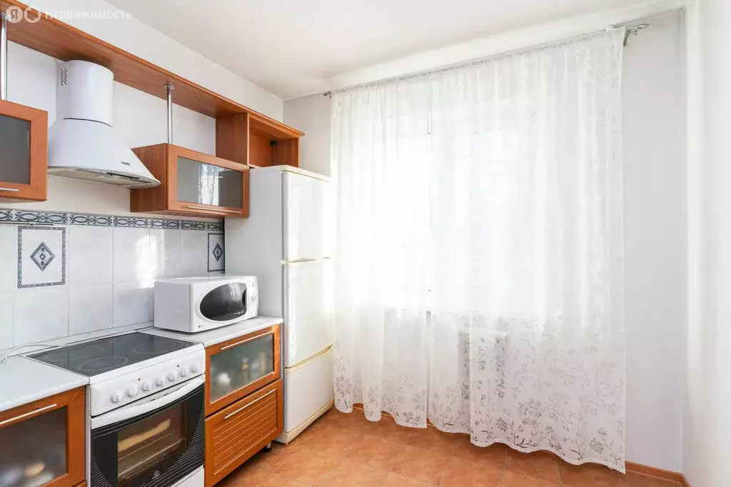 2-комнатная квартира: Тюмень, улица Федюнинского, 7 (51.6 м) - Фото 2