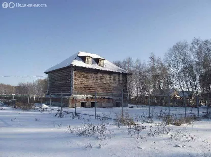 Дом в посёлок Магистральный, Солнечная улица (300 м) - Фото 0