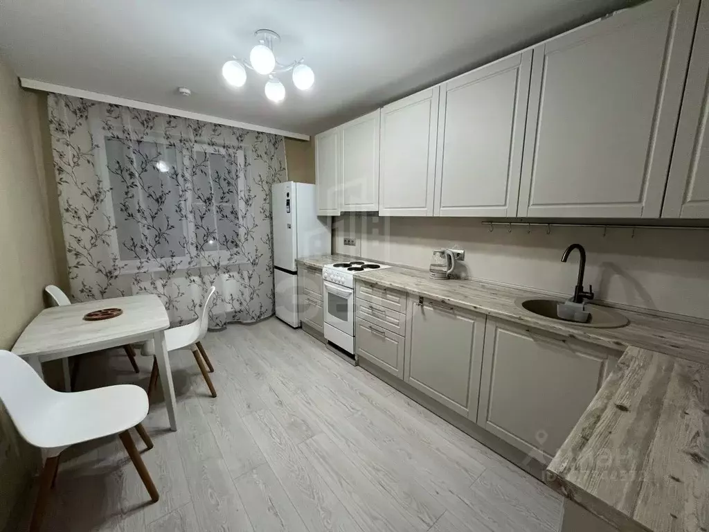 3-к кв. Санкт-Петербург Ленинский просп., 68 (75.3 м) - Фото 1