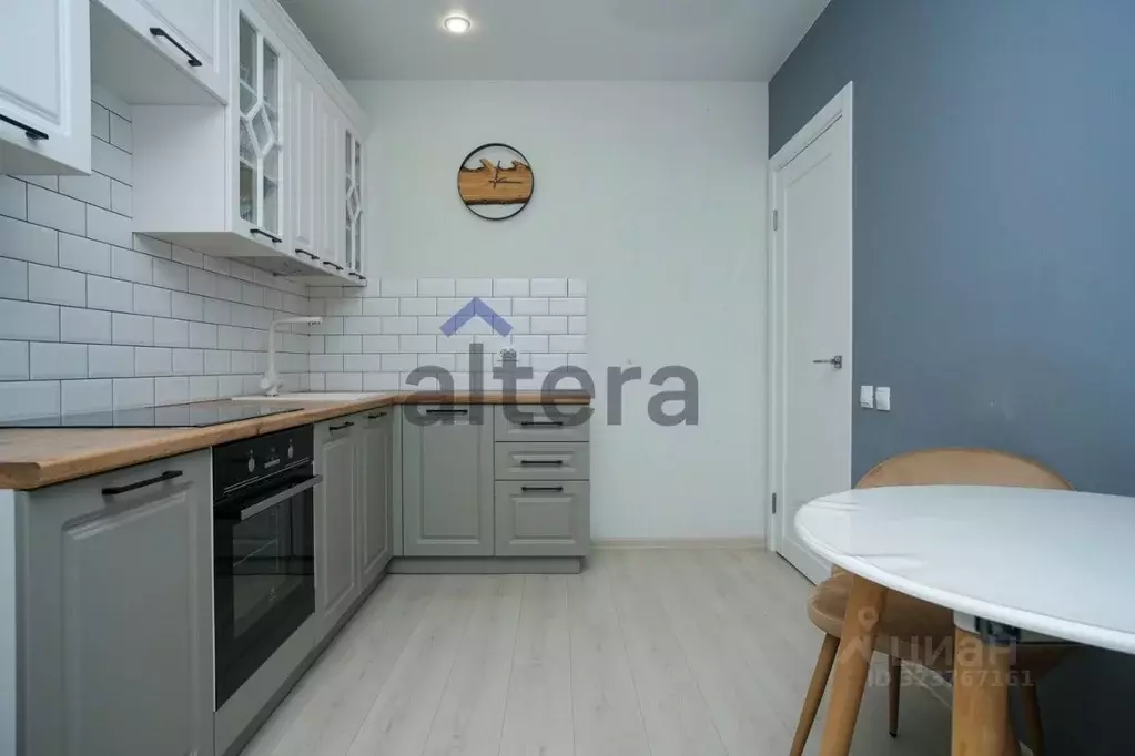 1-к кв. Татарстан, Казань ул. Азата Аббасова, 23А (35.0 м) - Фото 1