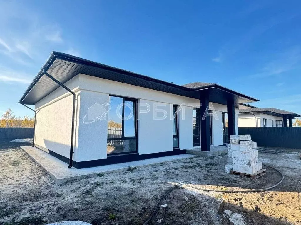 Дом в Тюменская область, Тюменский муниципальный округ, с. Перевалово ... - Фото 1