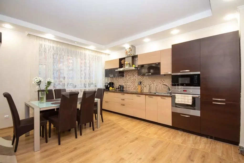 4-к кв. Тюменская область, Тюмень ул. Газовиков, 41к1 (114.0 м) - Фото 1