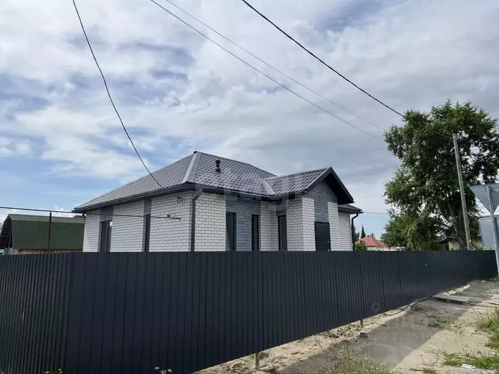 Дом в Тюменская область, Тобольск ул. Ленина, 119 (81 м) - Фото 1