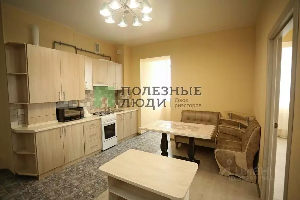 2-к кв. Крым, Евпатория ул. Толстого, 38А (68.2 м) - Фото 1