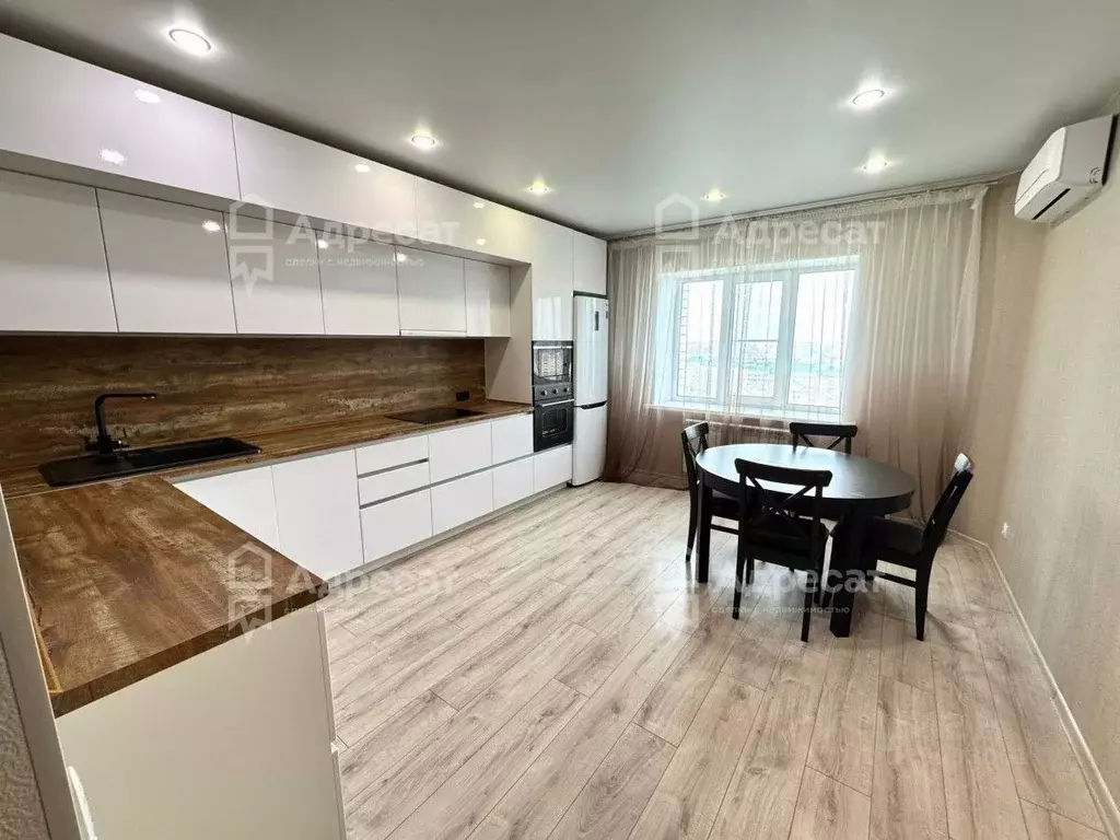 3-к кв. Волгоградская область, Волгоград ул. Землячки, 58к1 (106.0 м) - Фото 1