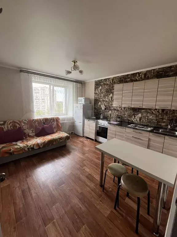 1-к. квартира, 40 м, 7/9 эт. - Фото 0
