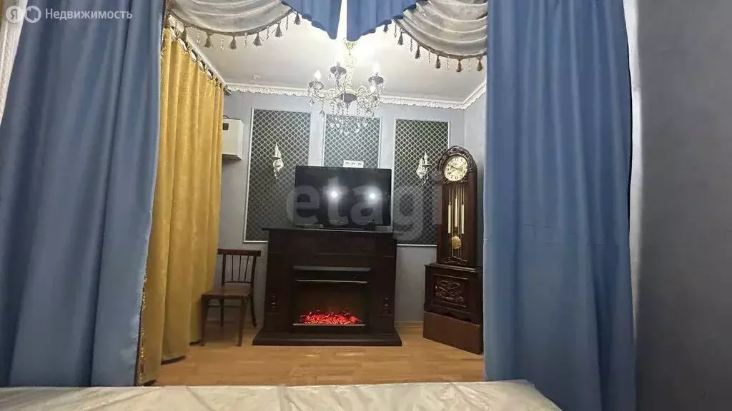 1-комнатная квартира: Астрахань, Кировский район, улица Урицкого, 37/7 ... - Фото 1