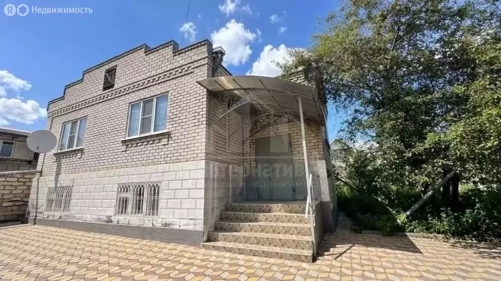 Дом в село Красный Курган, улица Османа Касаева (213.4 м) - Фото 1