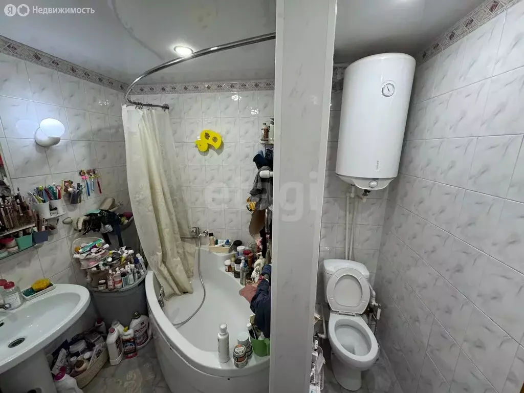 2-комнатная квартира: Симферополь, улица Куйбышева, 25 (66.7 м) - Фото 1