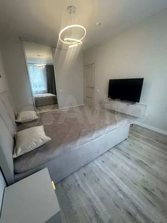 1-к. квартира, 37 м, 8/9 эт. - Фото 1