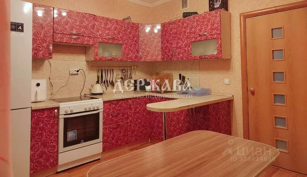 2-к кв. Белгородская область, Старый Оскол Дубрава мкр, 1 кв-л, 18 ... - Фото 1