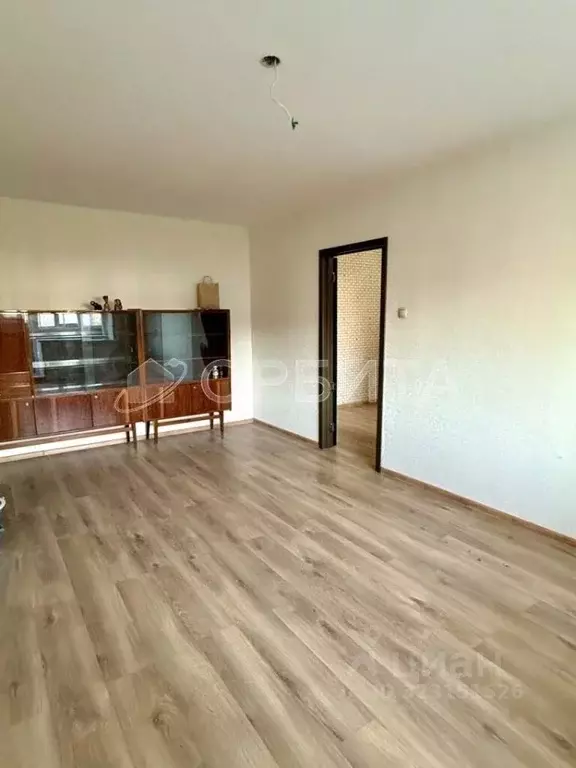 2-к кв. Тюменская область, Тюмень 6-й мкр, проезд 9 Мая (64.3 м) - Фото 1