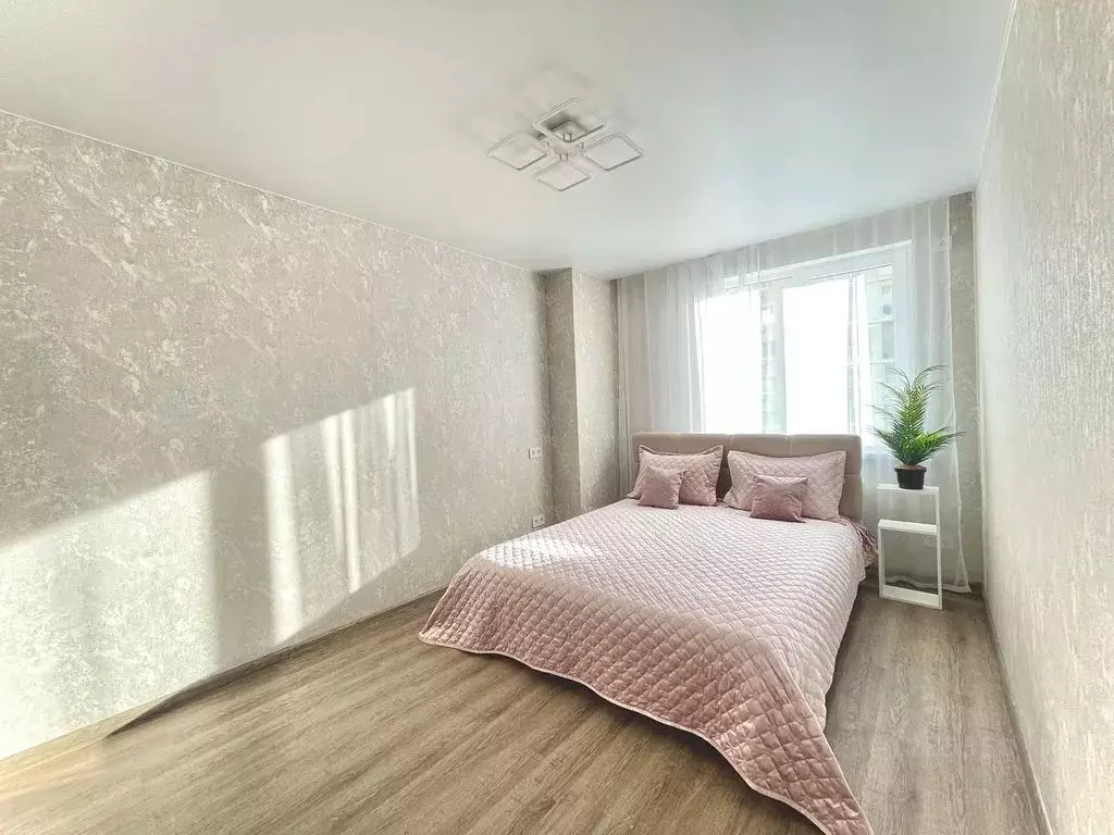 2-к кв. Волгоградская область, Волгоград ул. Расула Гамзатова, 21 ... - Фото 1