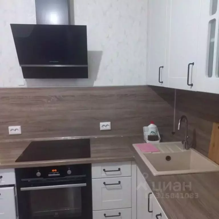 1-к кв. Башкортостан, Уфа ул. Энтузиастов, 13 (65.0 м) - Фото 0