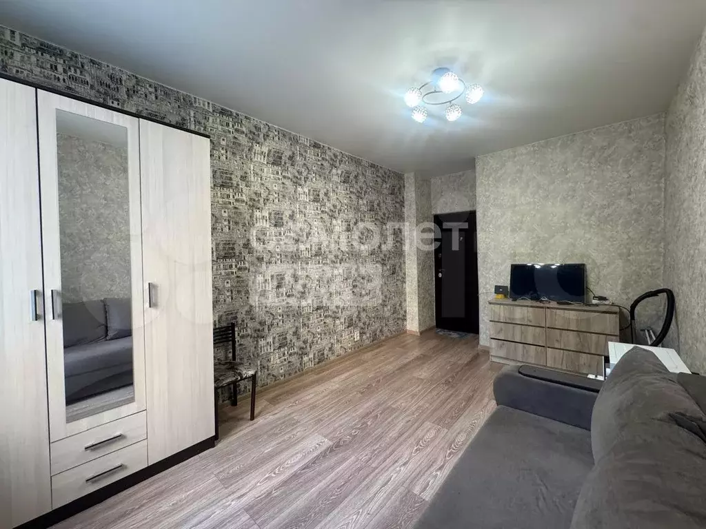 Комната 15,5 м в 3-к., 1/5 эт. - Фото 0
