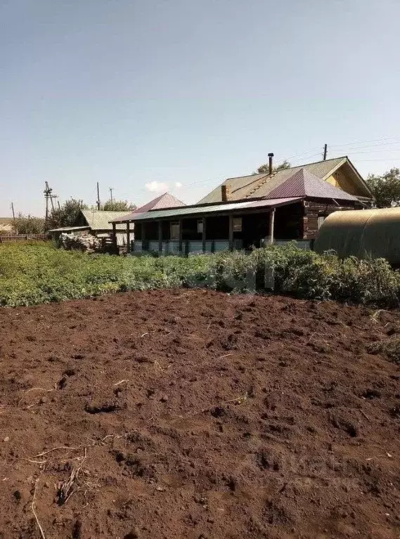 Дом в Забайкальский край, Чернышевский муниципальный округ, с. Утан ... - Фото 1