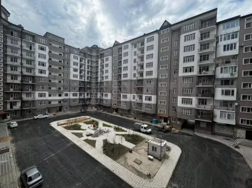 2-к. квартира, 79 м, 1/9 эт. - Фото 1