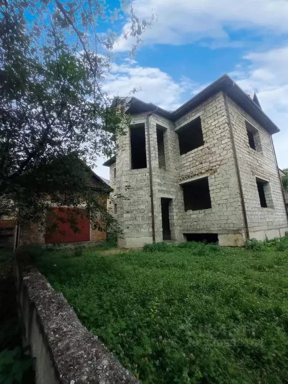 Дом в Кабардино-Балкария, Нальчик просп. Ленина, 1А (150 м) - Фото 1