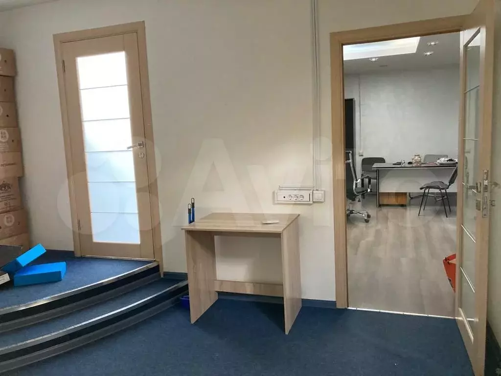 10 и более-к. квартира, 570 м, 18/22 эт. - Фото 1